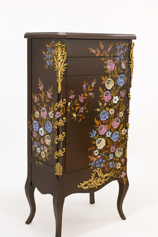 Velmor Chest