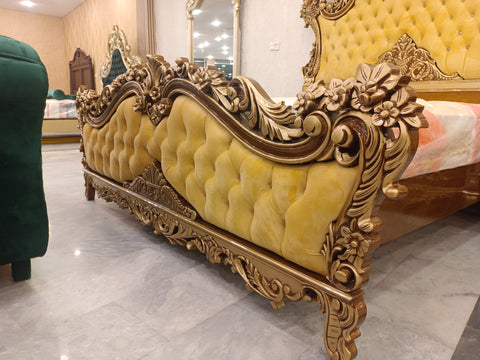 Royal Heritage Bed Set