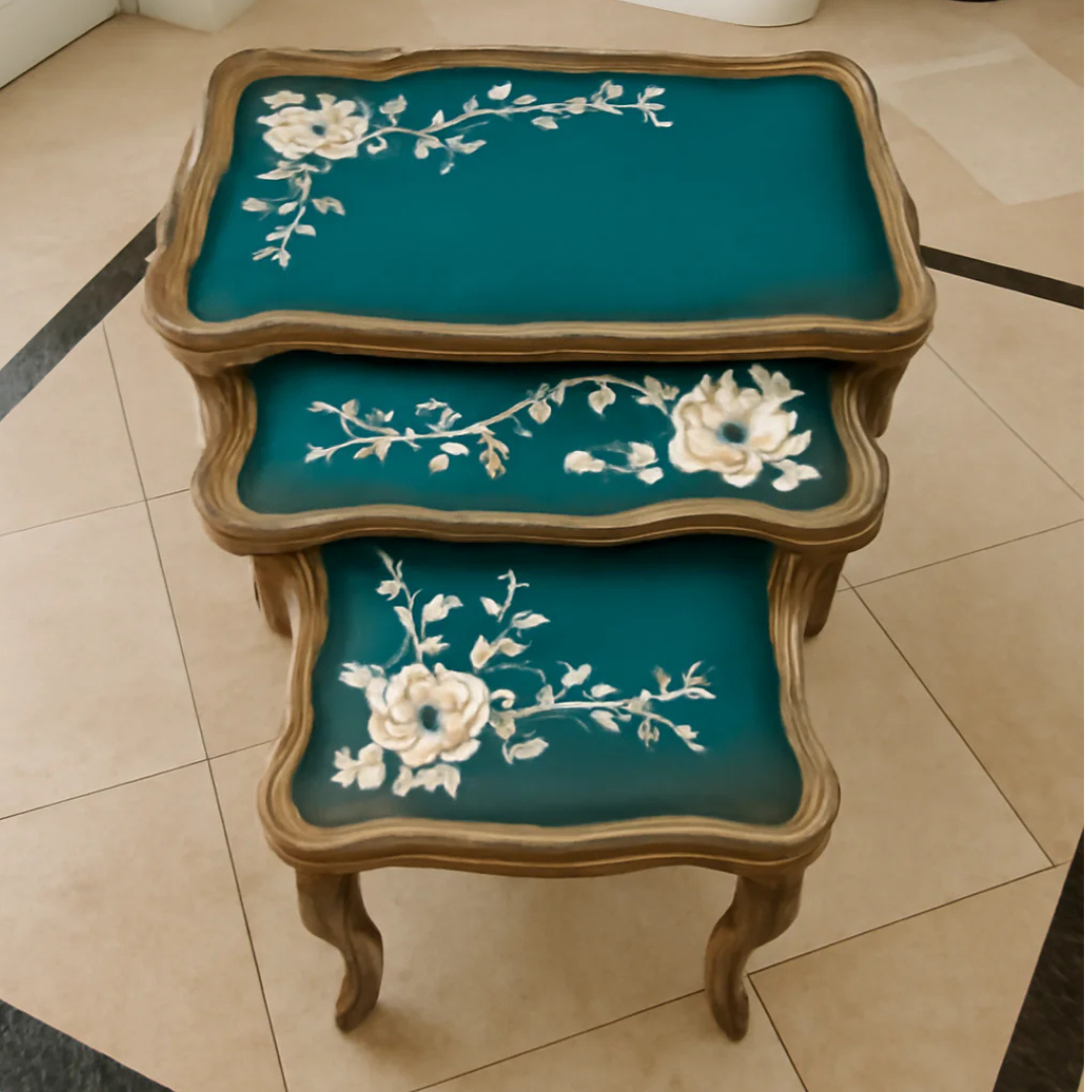 Layla Nesting Table