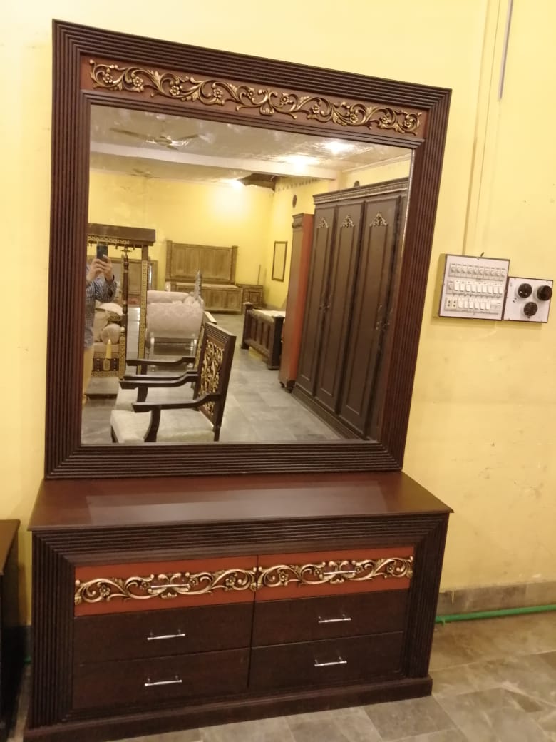 Sultan’s Treasure Bedroom Set