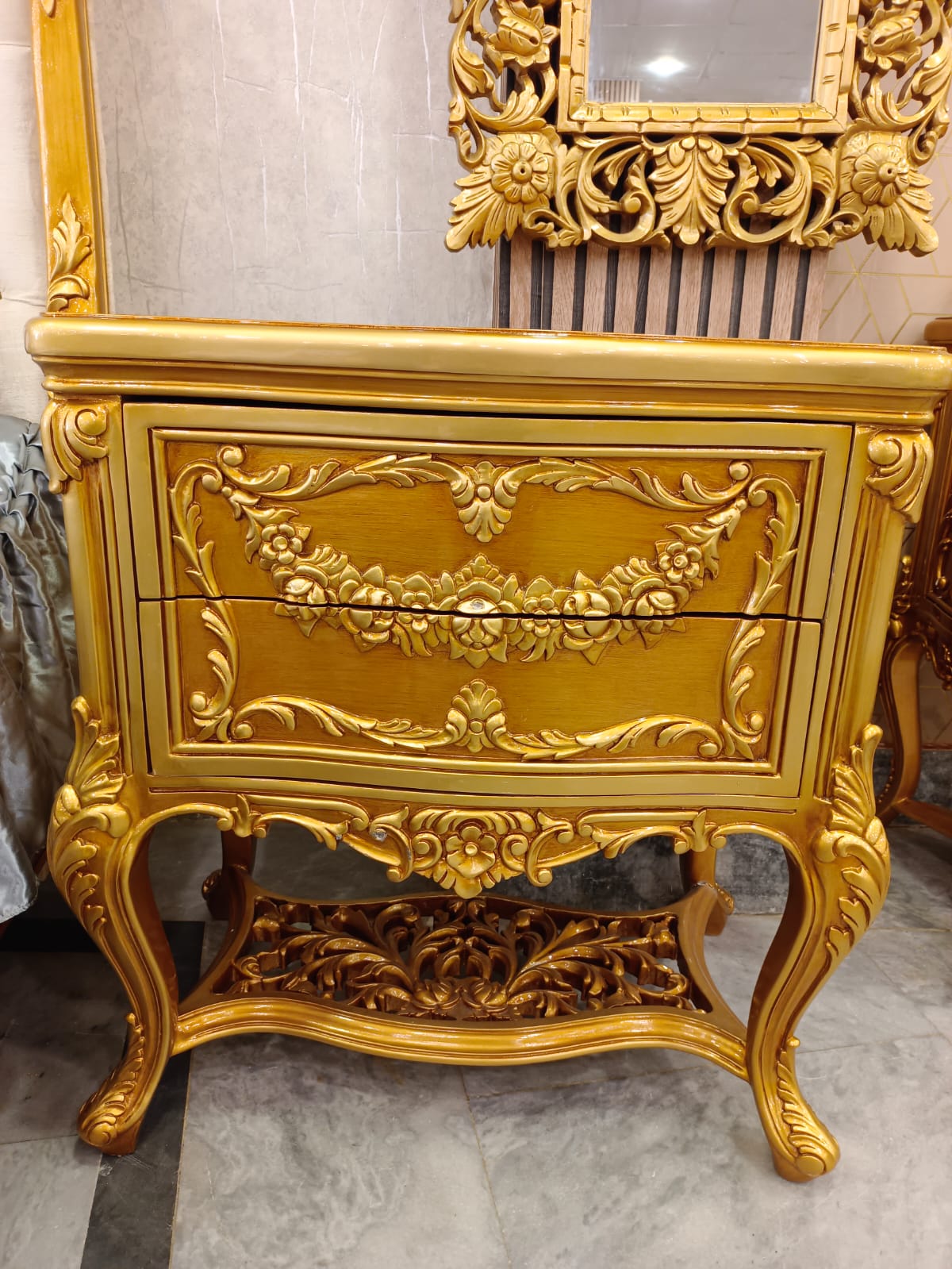Opulent Heritage Bed Set