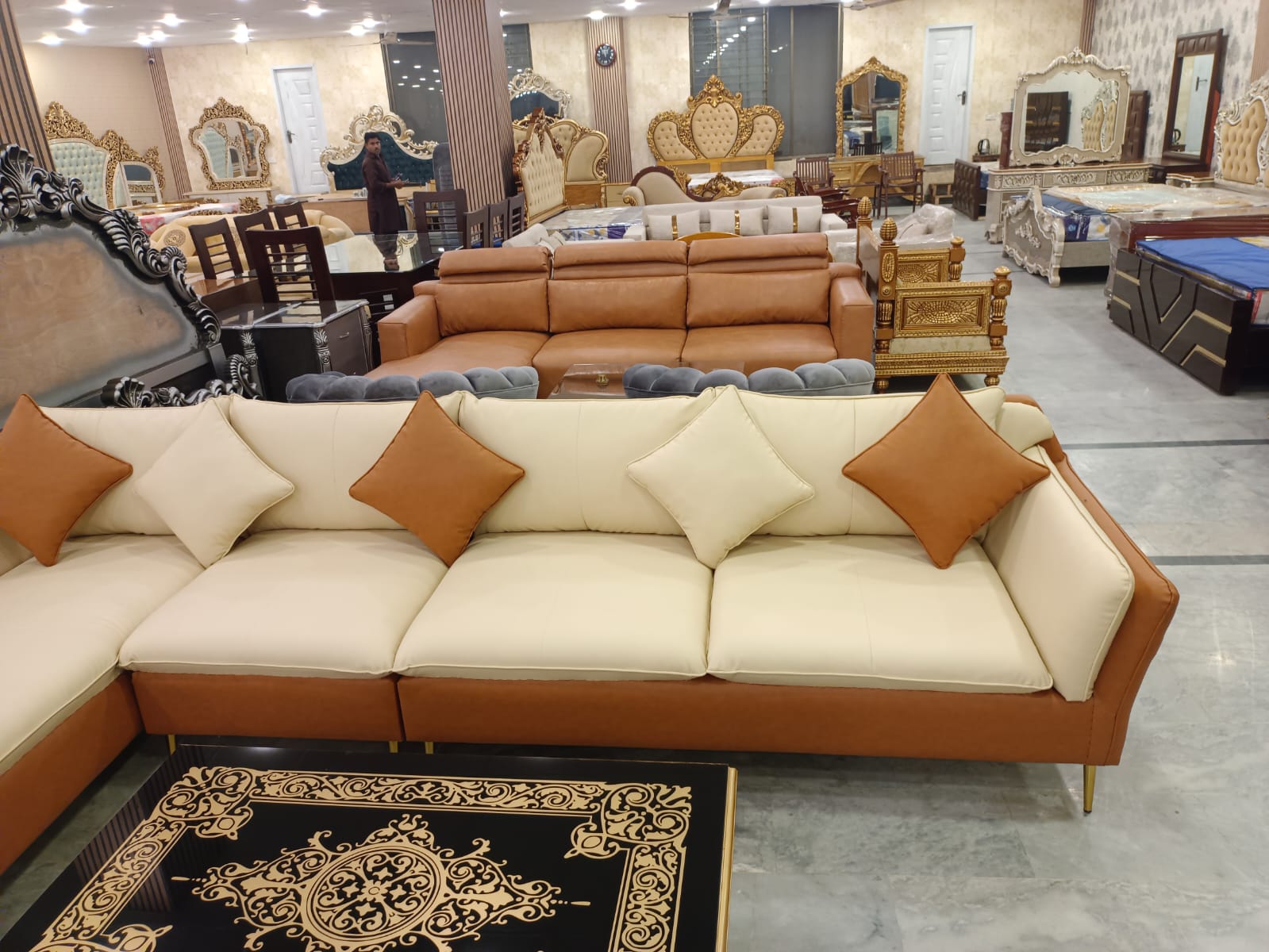 Elara Leather Lounge