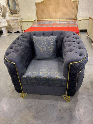 Zaviané Signature Sofa